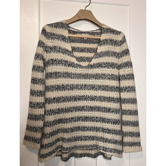 Anthropologie Sweater “Hinge”‎ Size Small Off White Gray Black Super Soft Vneck - Picture 1 of 8